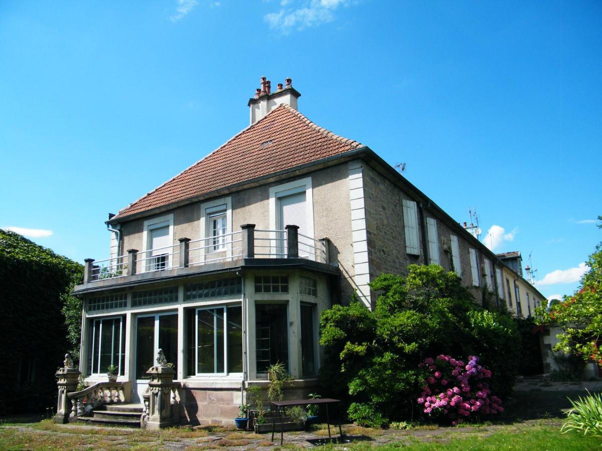 Villa Des Capucins Люксойл-ле-Бан Екстериор снимка