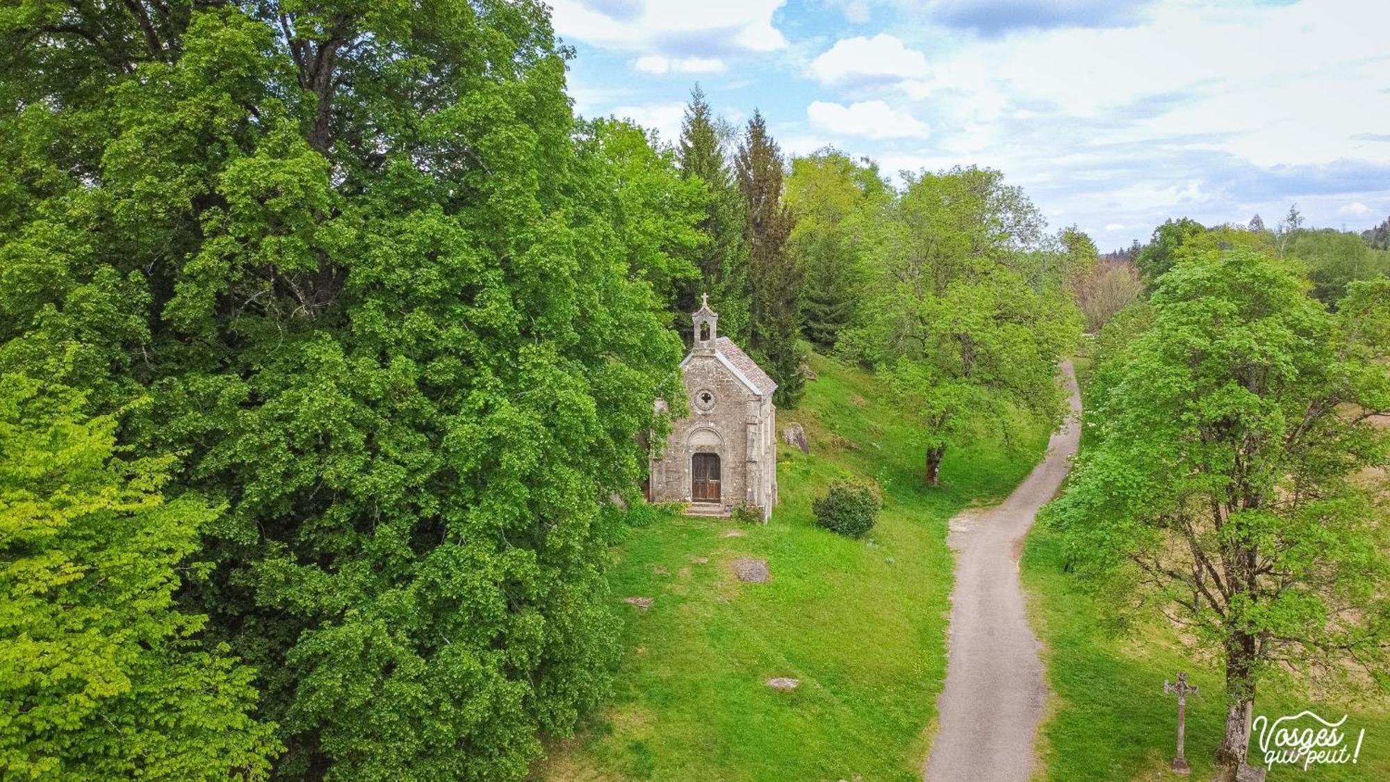Villa Des Capucins Люксойл-ле-Бан Екстериор снимка