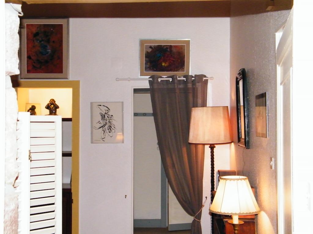 Villa Des Capucins Люксойл-ле-Бан Стая снимка