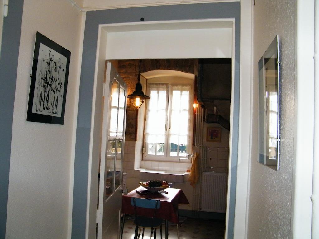 Villa Des Capucins Люксойл-ле-Бан Стая снимка