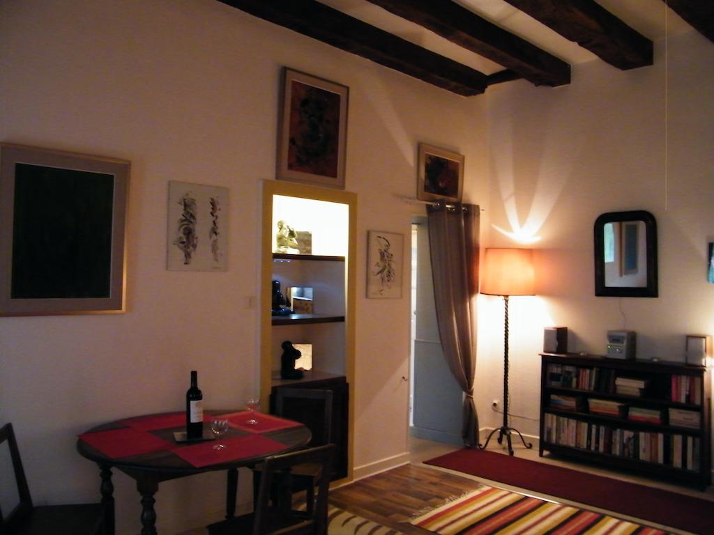 Villa Des Capucins Люксойл-ле-Бан Стая снимка