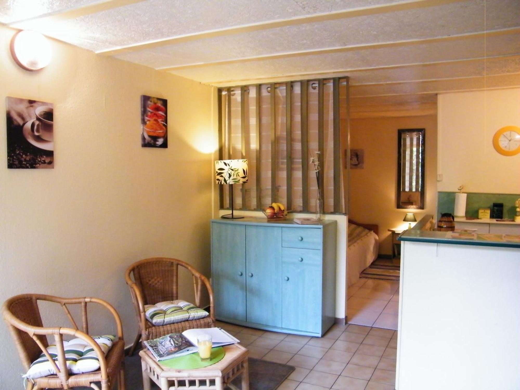 Villa Des Capucins Люксойл-ле-Бан Екстериор снимка