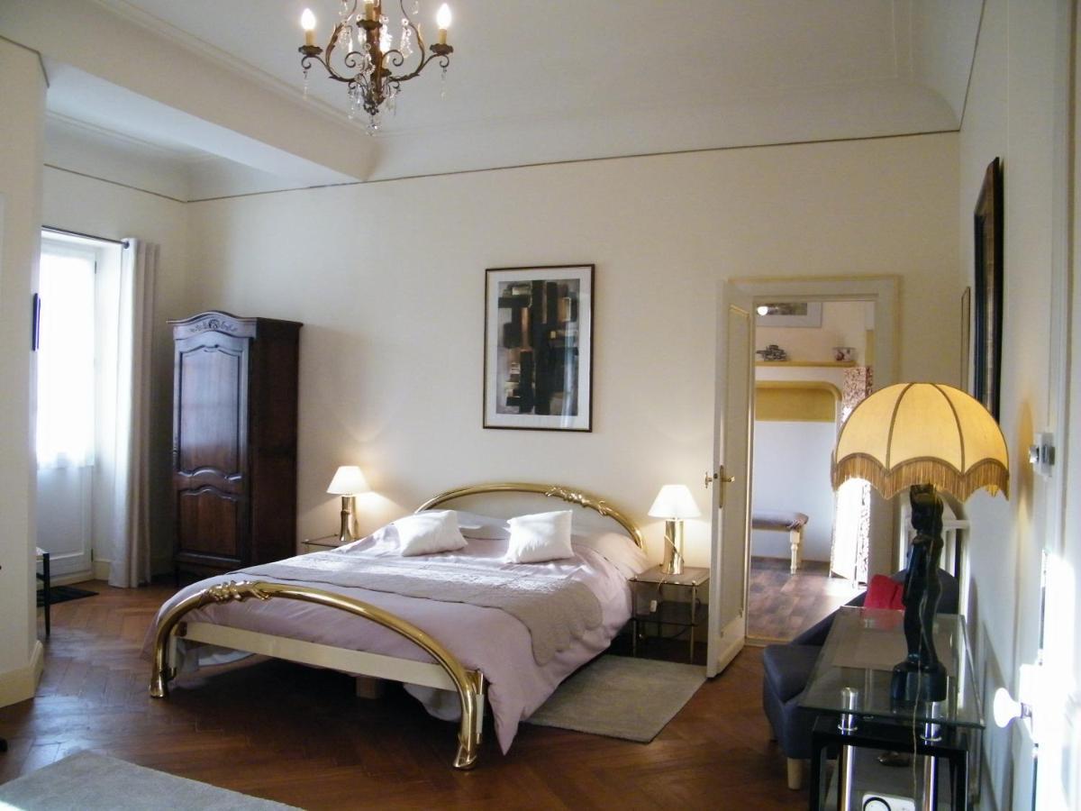 Villa Des Capucins Люксойл-ле-Бан Екстериор снимка